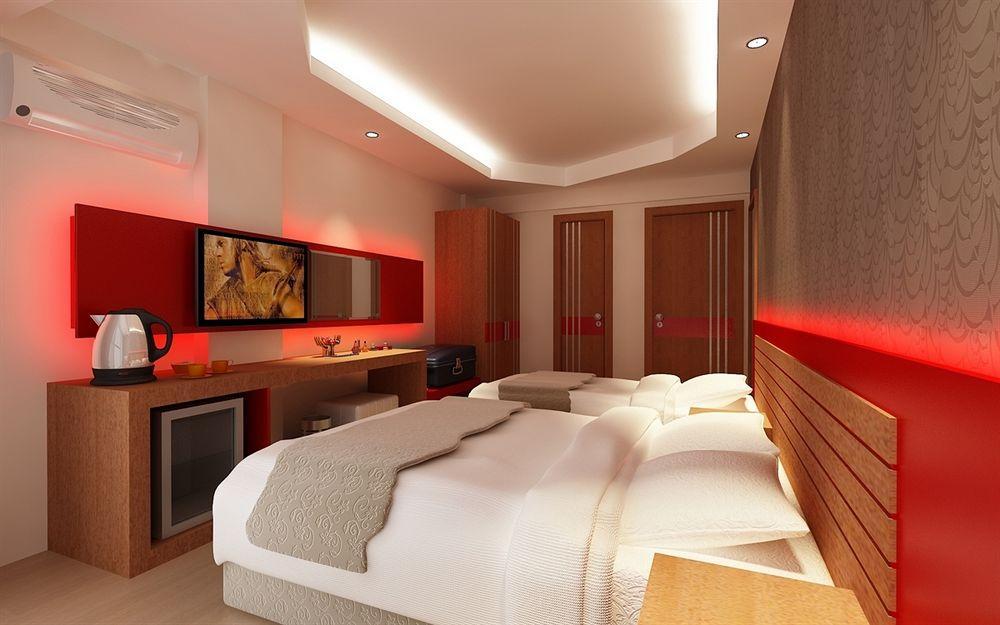 Anil Hotel Bergama Exterior photo