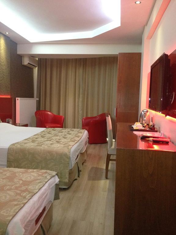 Anil Hotel Bergama Exterior photo